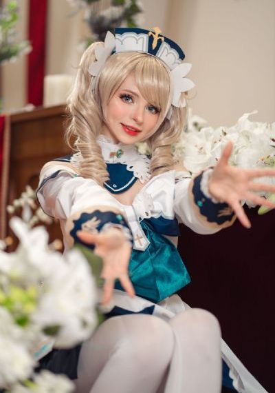 泡芙小姐