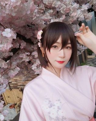 年轻的女朋友在线观看