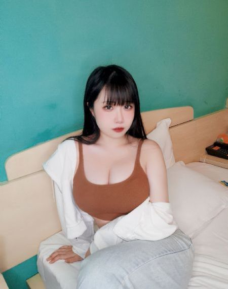 童颜美女