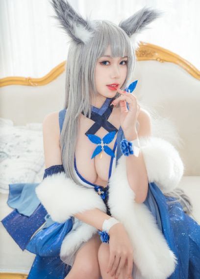 把坤巴放嘴巴里的视频