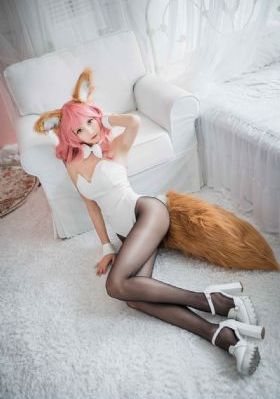 兴奋的女人们