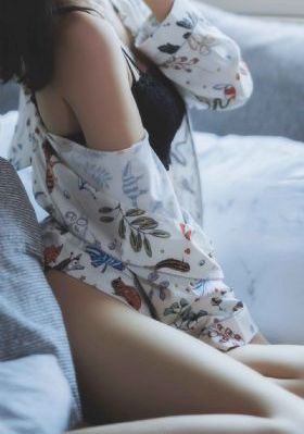 《窥情》无删减版
