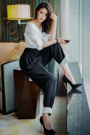 两个小姨子在线