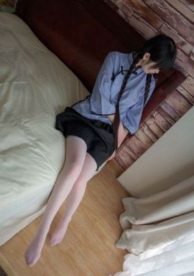 天海翼女教师无删减版电影