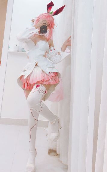 免费看美女洗澡全身光子