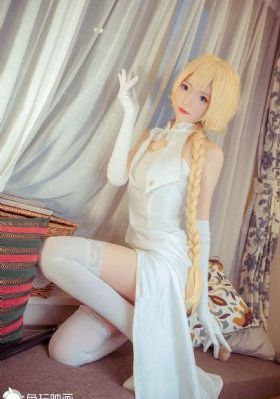 乳房与月亮