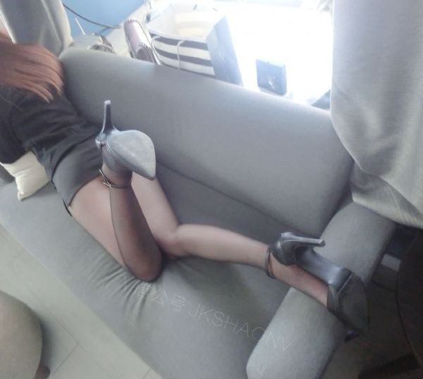 玫瑰冠冕电视剧免费全集在线观看