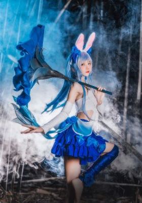 女大学生的沙龙室5